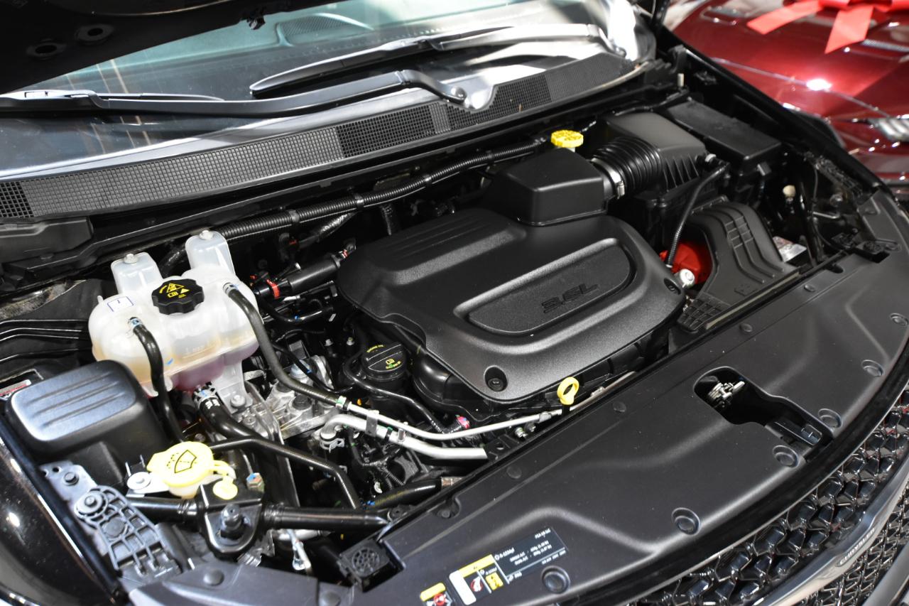 Chrysler Pacifica Touring L AWD 2024