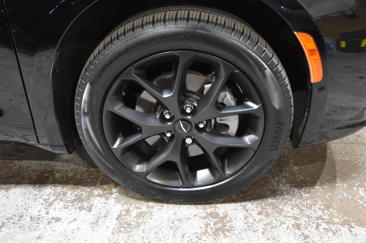 Chrysler Pacifica Touring L AWD 2024