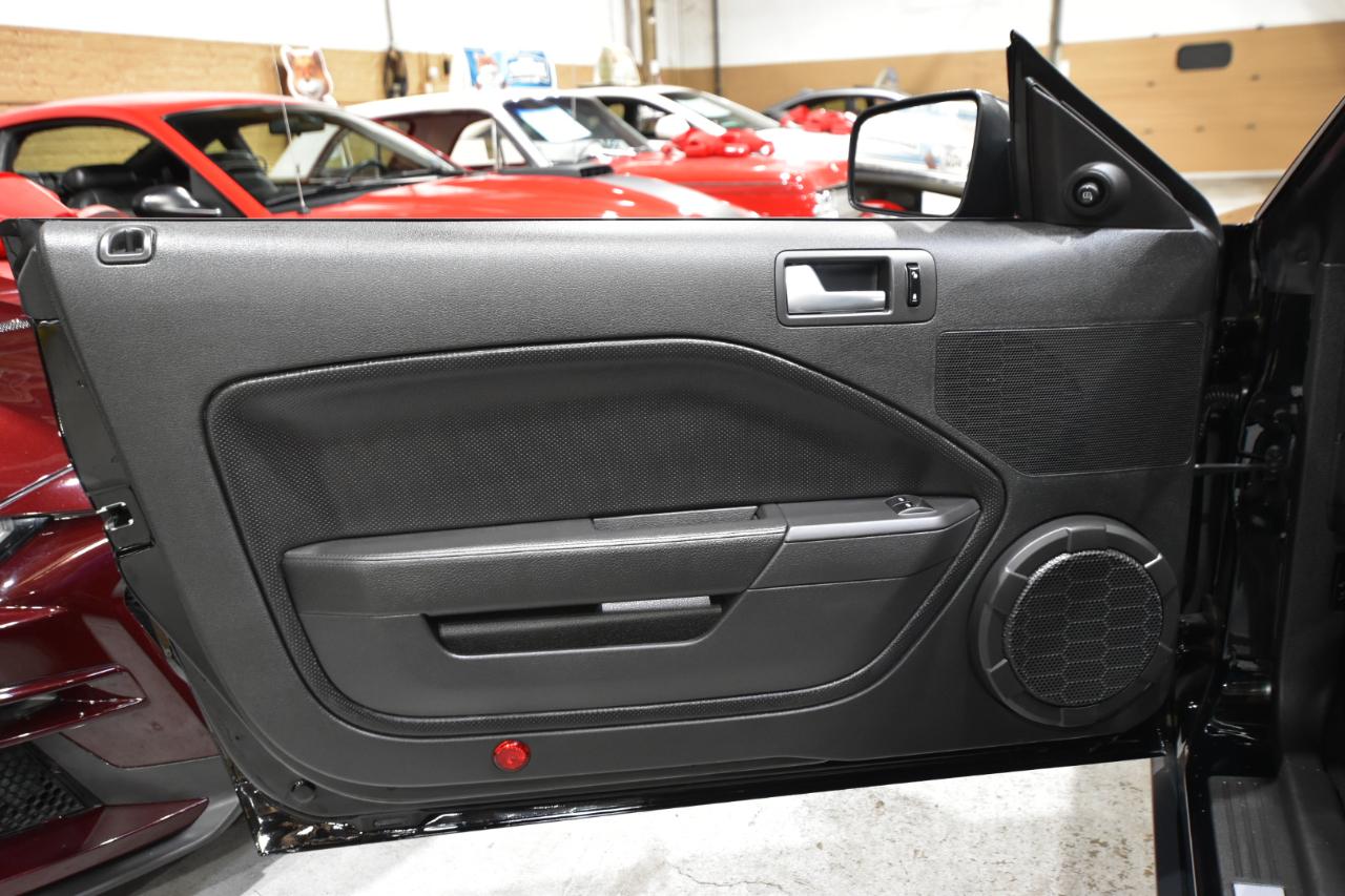 Ford Mustang 2dr Cpe Shelby GT500 2009