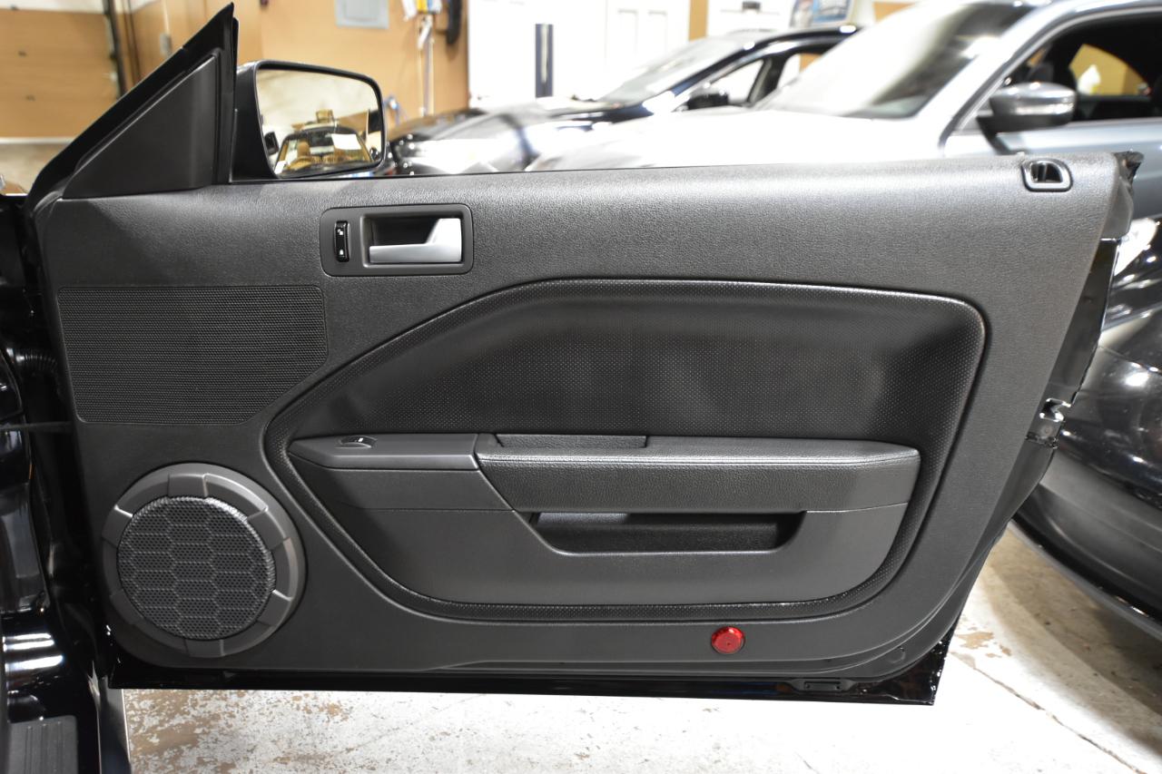 Ford Mustang 2dr Cpe Shelby GT500 2009