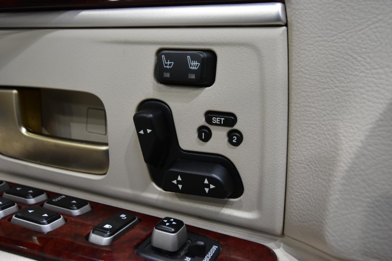 Lincoln Town Car 4dr Sdn Signature Limited 2005