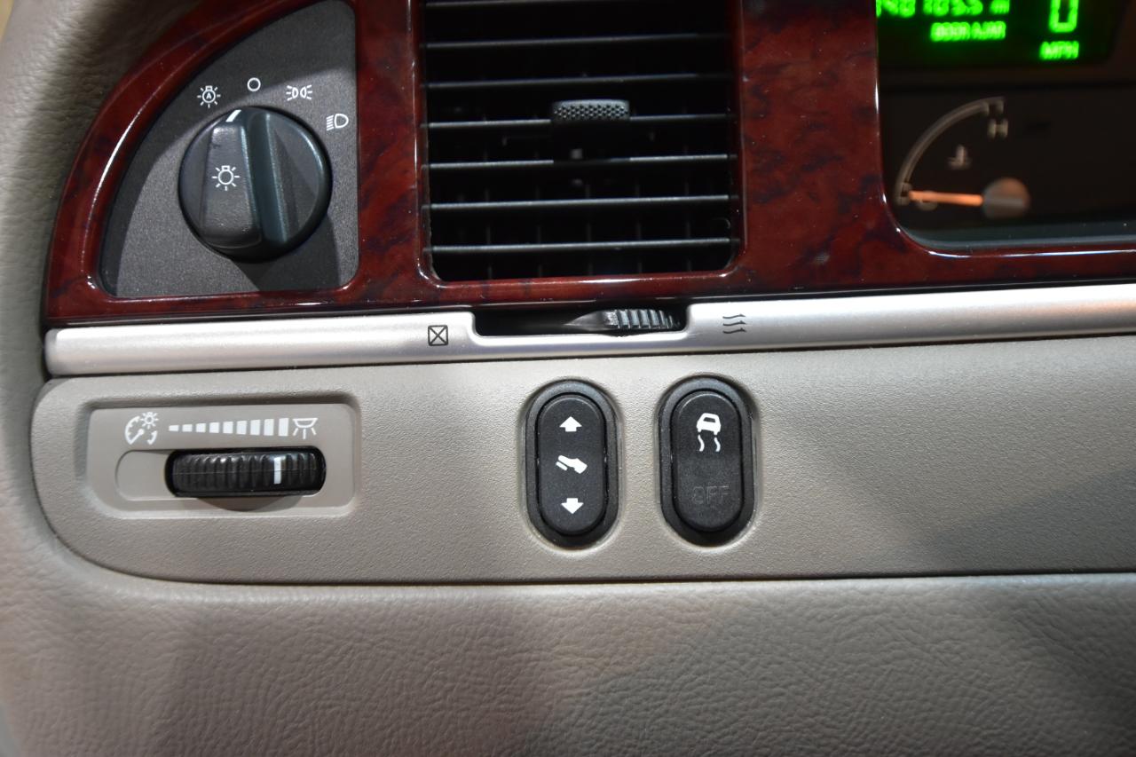 Lincoln Town Car 4dr Sdn Signature Limited 2005