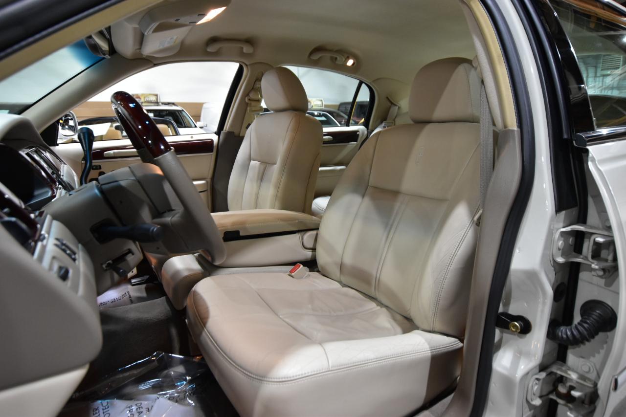 Lincoln Town Car 4dr Sdn Signature Limited 2005