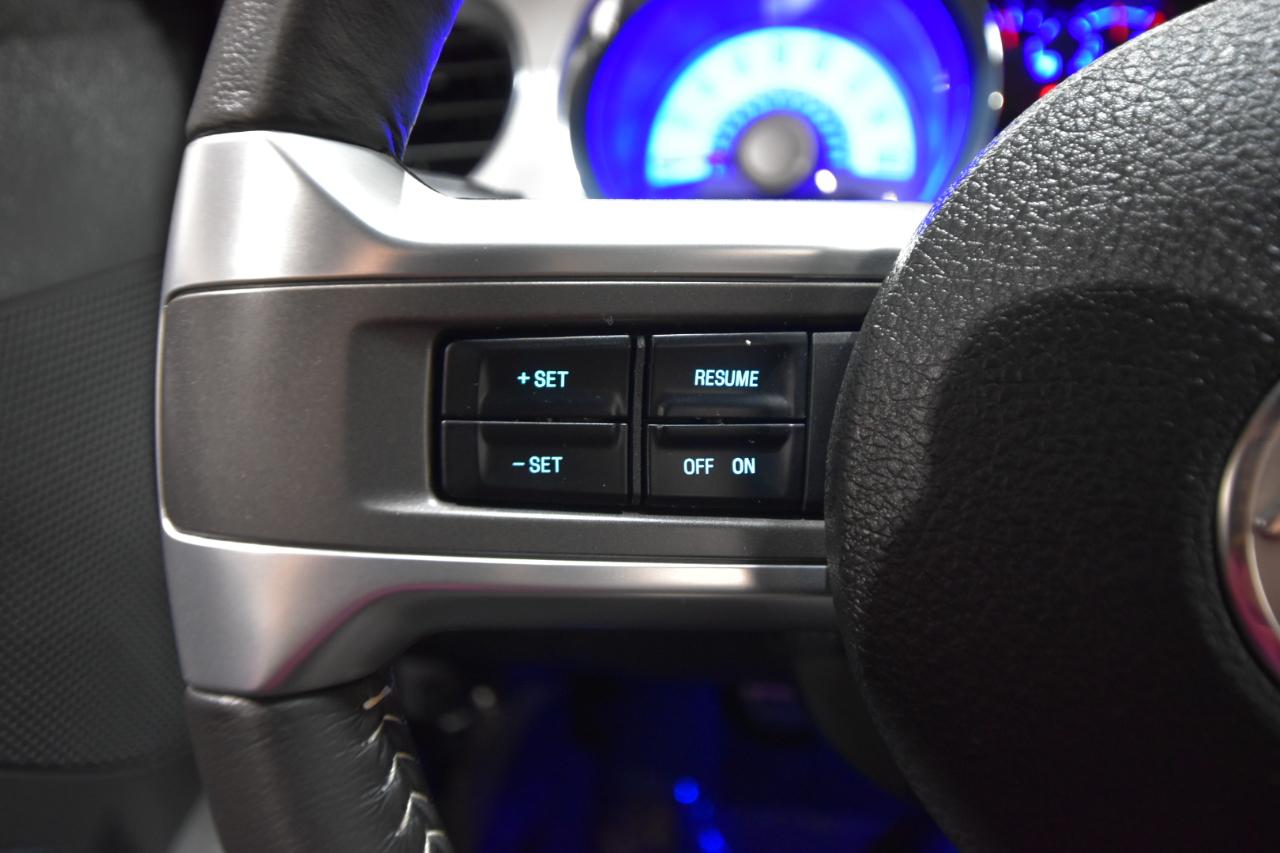 Ford Mustang 2dr Cpe GT 2012