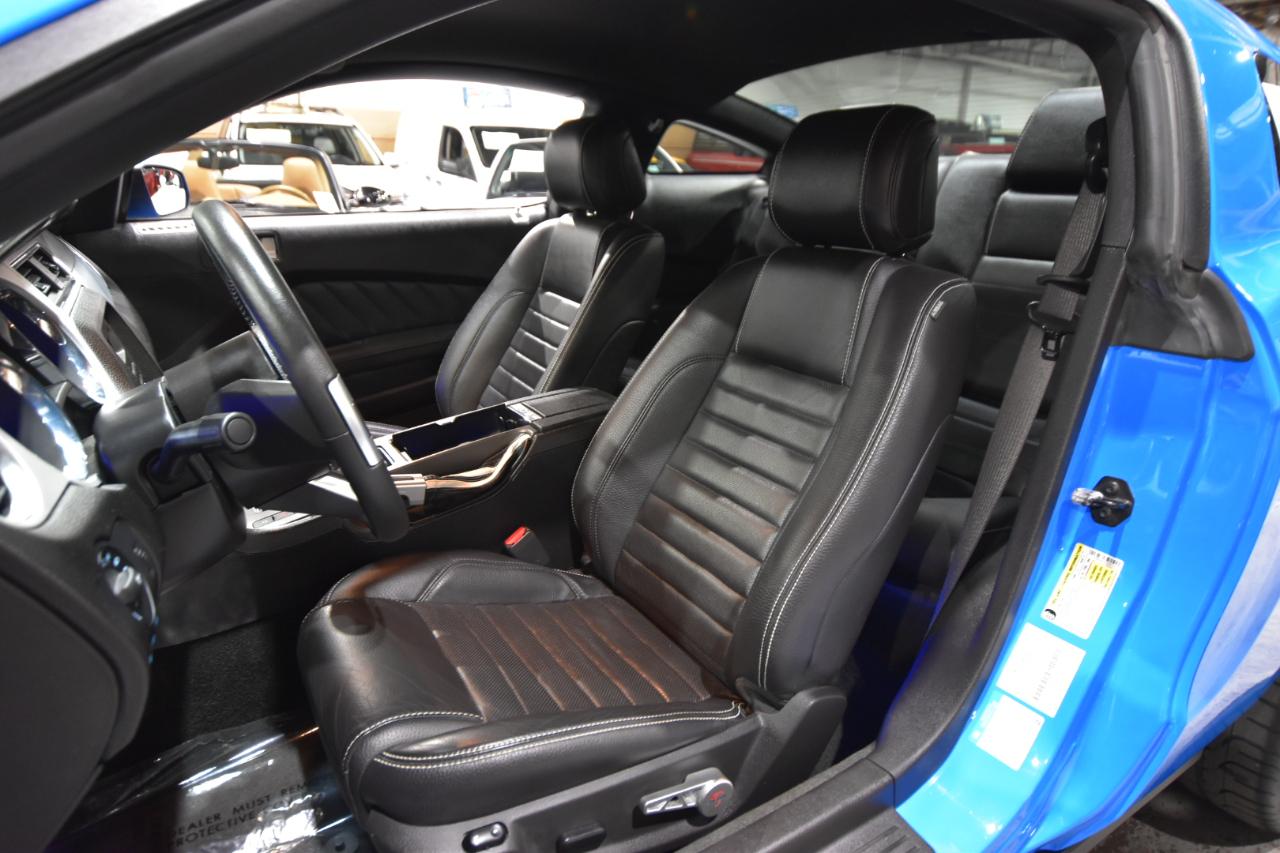 Ford Mustang 2dr Cpe GT 2012