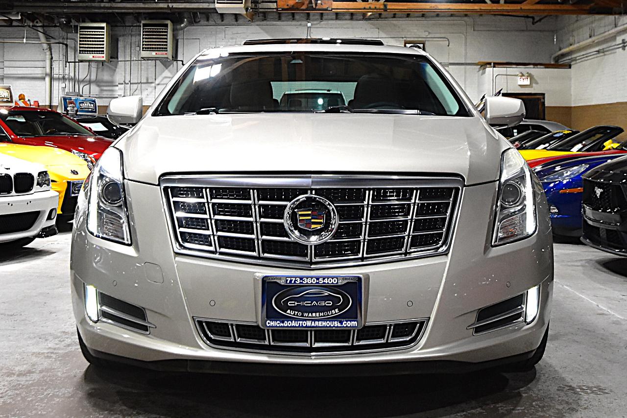 Cadillac XTS 4dr Sdn Luxury FWD 2013