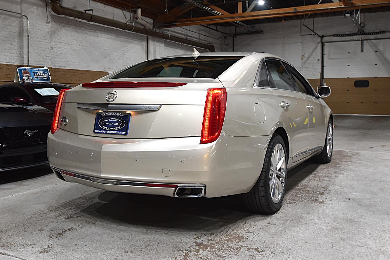Cadillac XTS 4dr Sdn Luxury FWD 2013