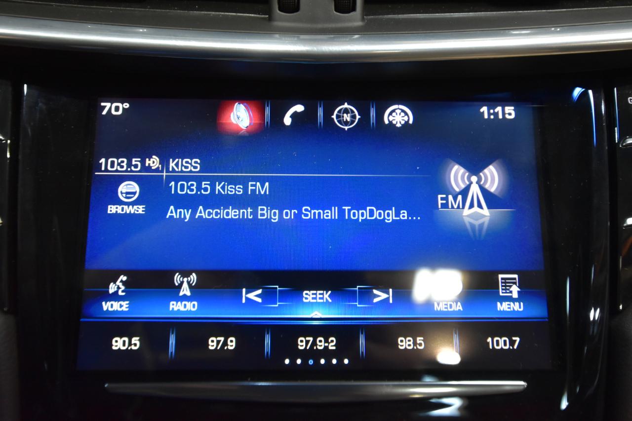 Cadillac XTS 4dr Sdn Luxury FWD 2013