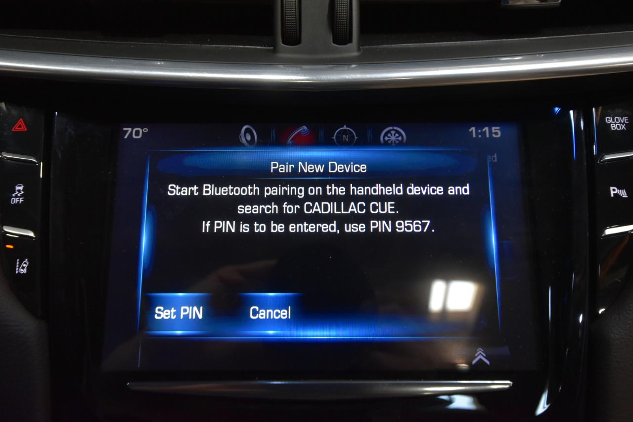 Cadillac XTS 4dr Sdn Luxury FWD 2013