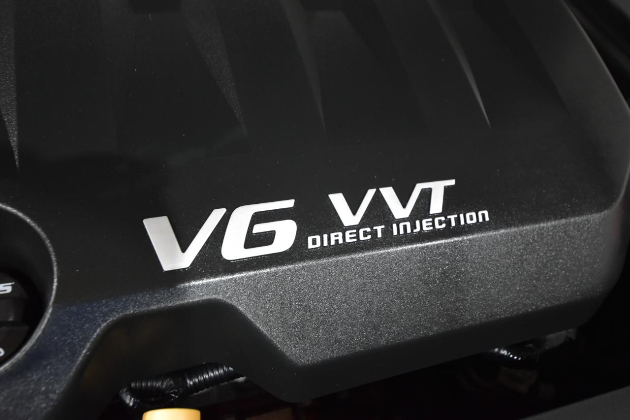 Cadillac XTS 4dr Sdn Luxury FWD 2013