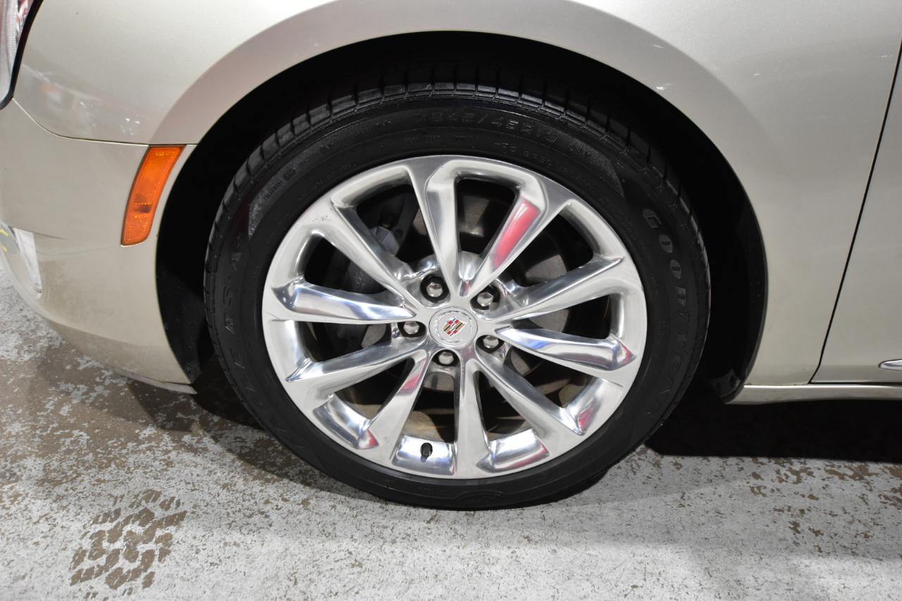 Cadillac XTS 4dr Sdn Luxury FWD 2013