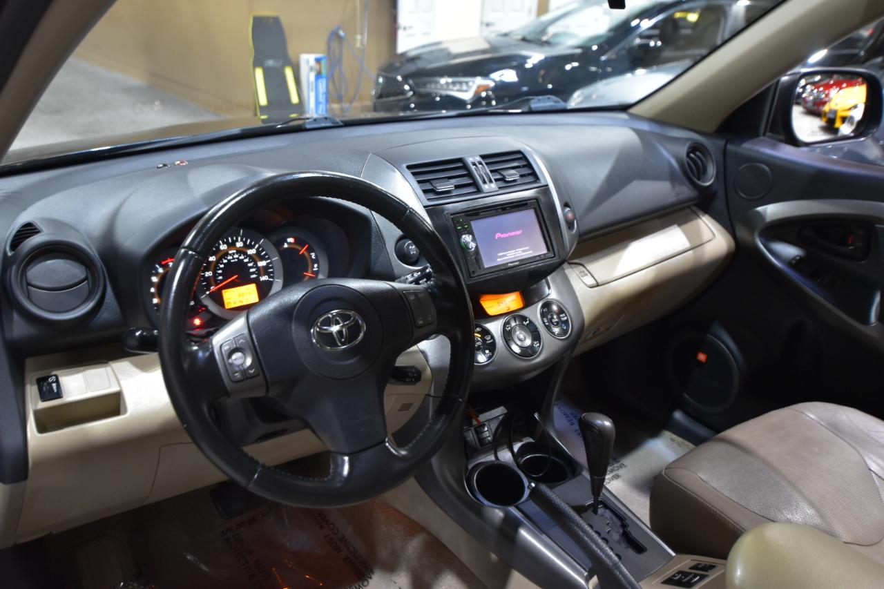 Toyota RAV4 4WD 4dr 4-cyl 4-Spd AT Ltd (Natl) 2011