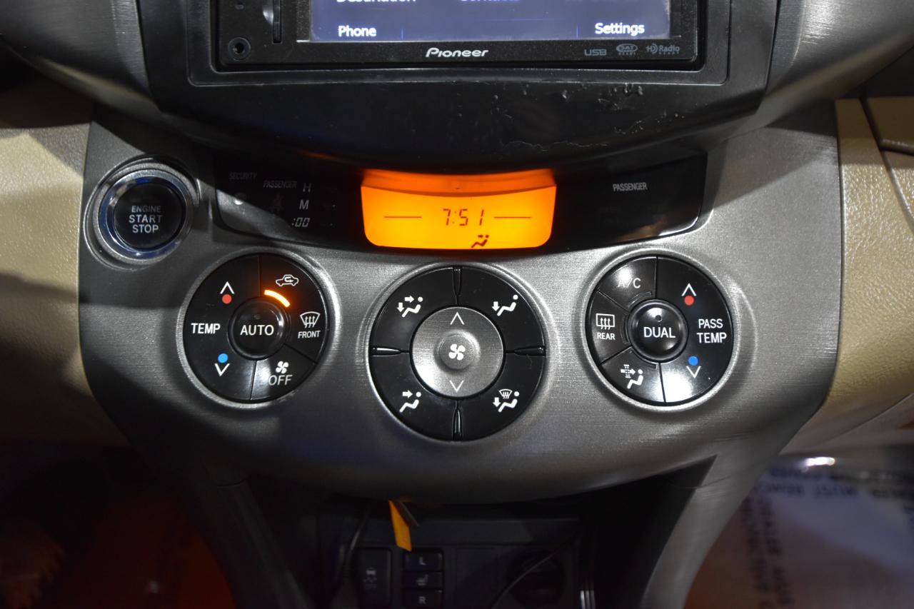 Toyota RAV4 4WD 4dr 4-cyl 4-Spd AT Ltd (Natl) 2011