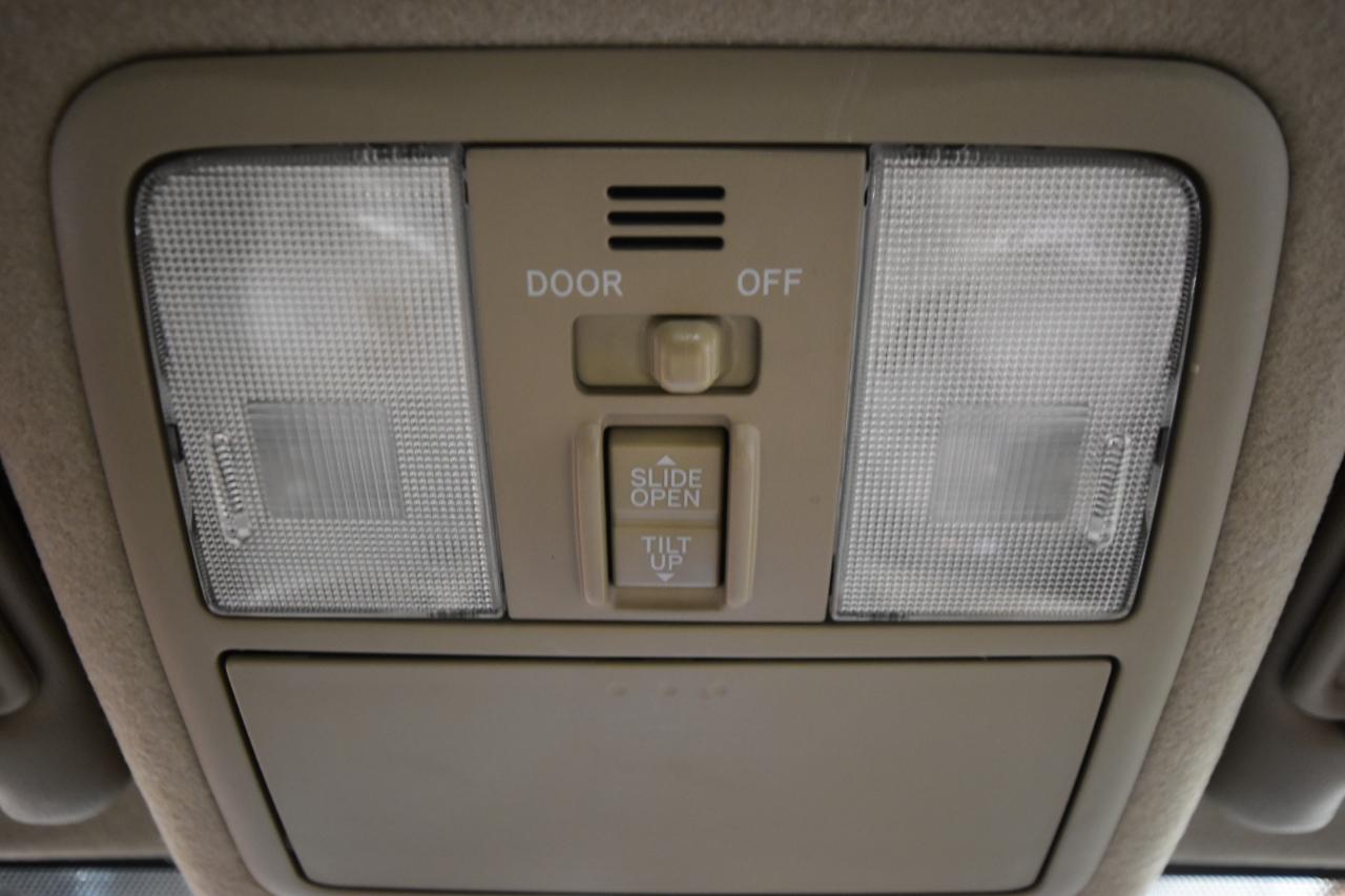 Toyota RAV4 4WD 4dr 4-cyl 4-Spd AT Ltd (Natl) 2011