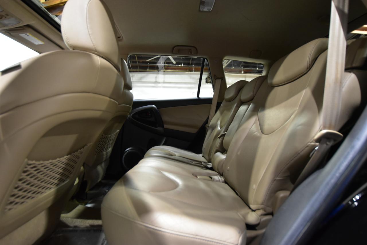 Toyota RAV4 4WD 4dr 4-cyl 4-Spd AT Ltd (Natl) 2011