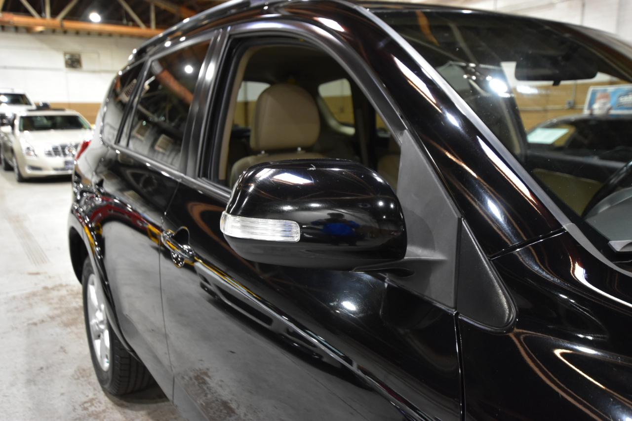 Toyota RAV4 4WD 4dr 4-cyl 4-Spd AT Ltd (Natl) 2011