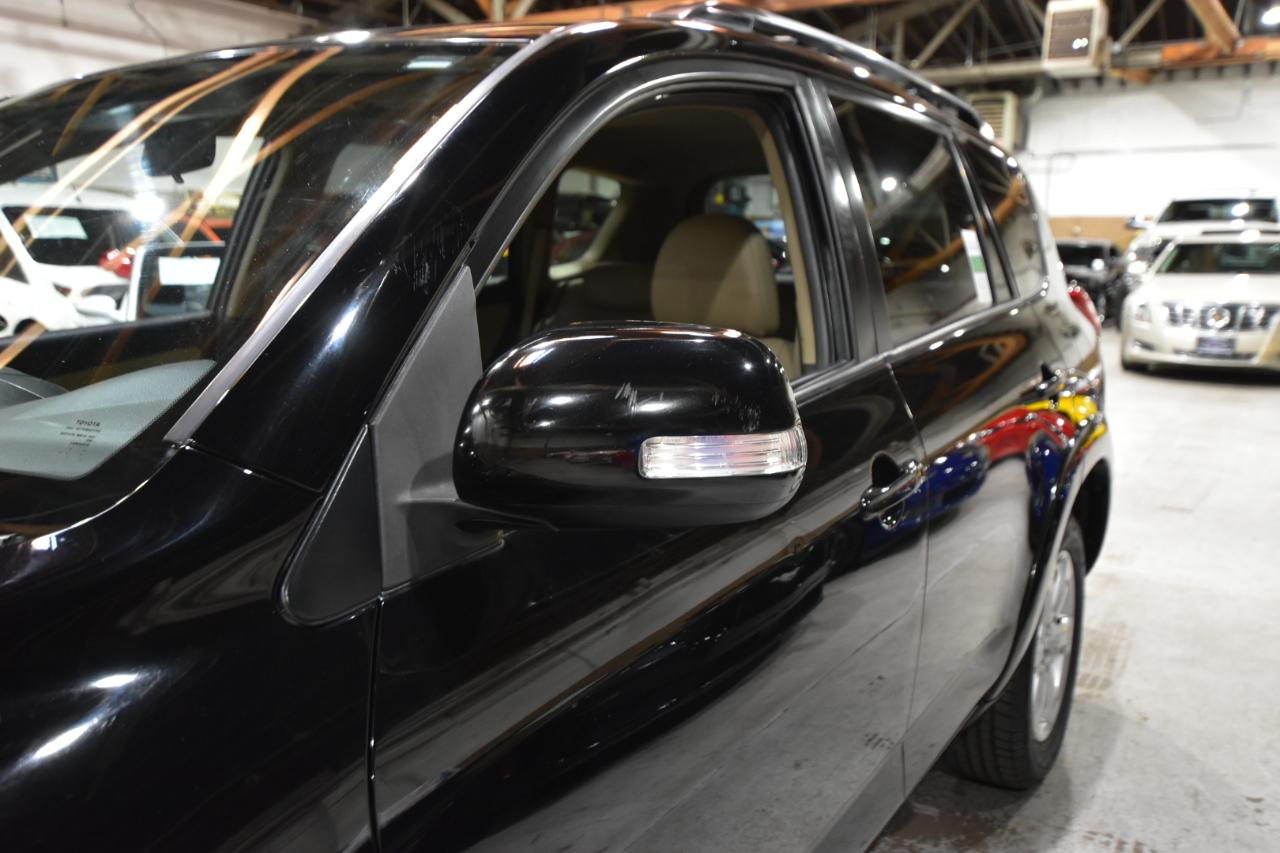 Toyota RAV4 4WD 4dr 4-cyl 4-Spd AT Ltd (Natl) 2011