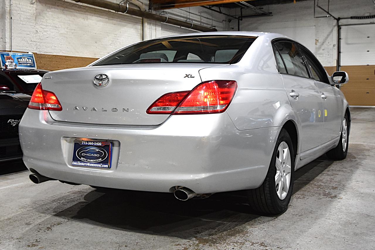 Toyota Avalon 4dr Sdn XL (Natl) 2006