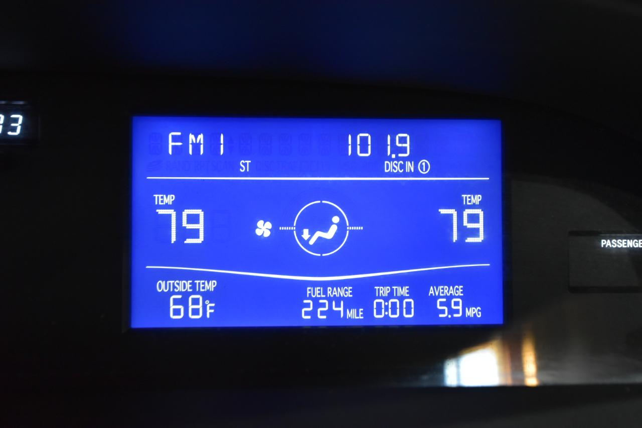 Toyota Avalon 4dr Sdn XL (Natl) 2006