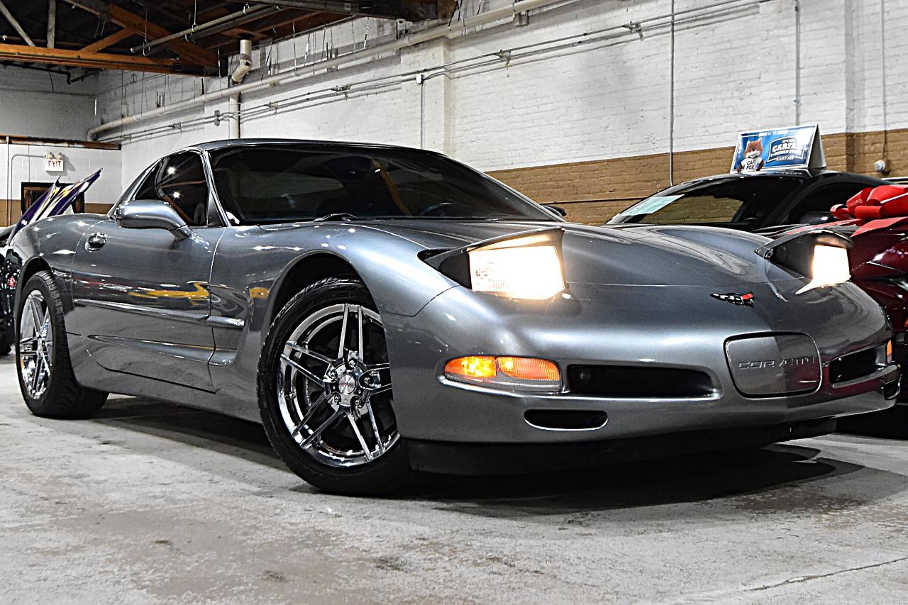 Chevrolet Corvette 2dr Cpe 2004
