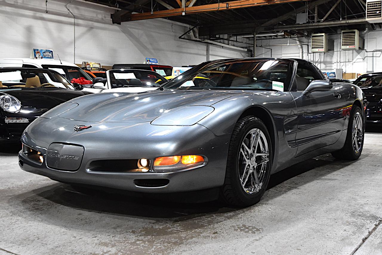 Chevrolet Corvette 2dr Cpe 2004