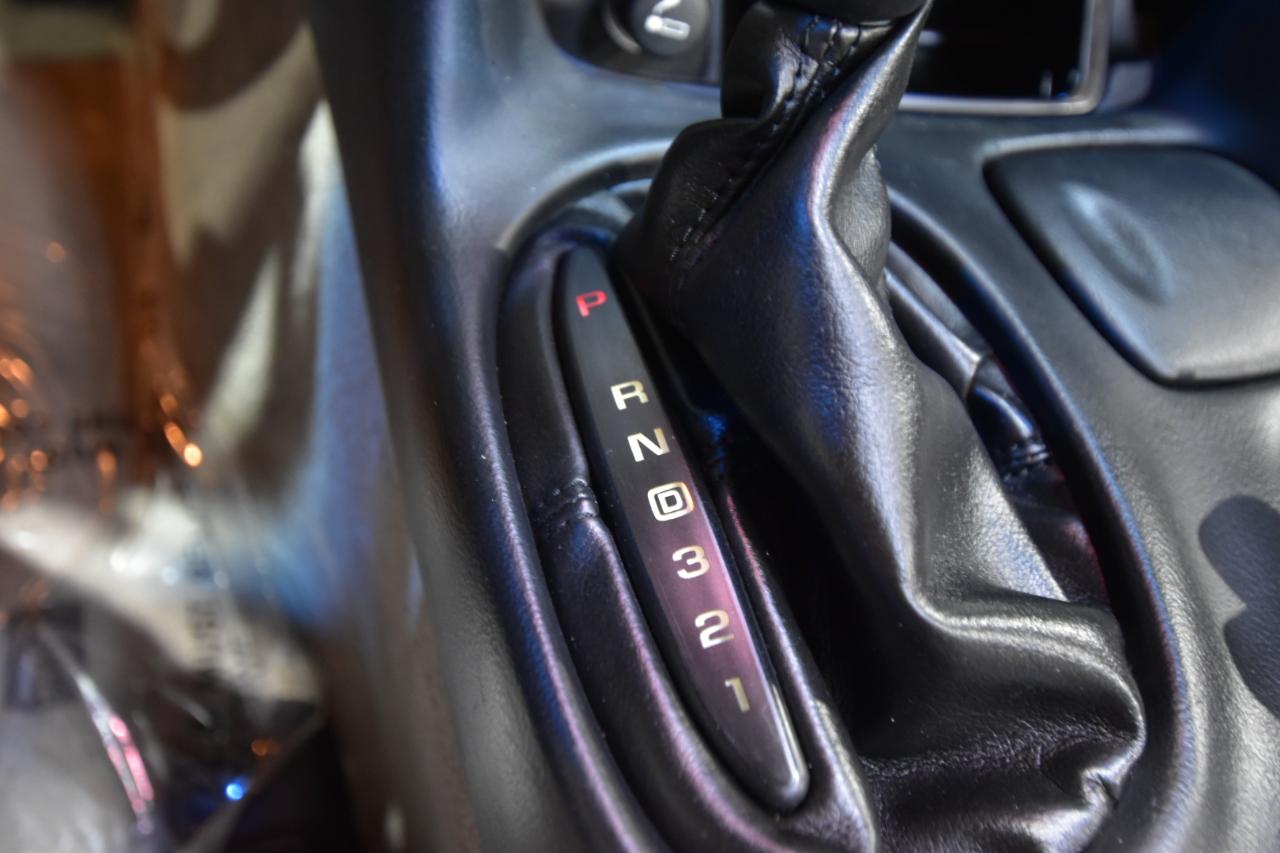 Chevrolet Corvette 2dr Cpe 2004