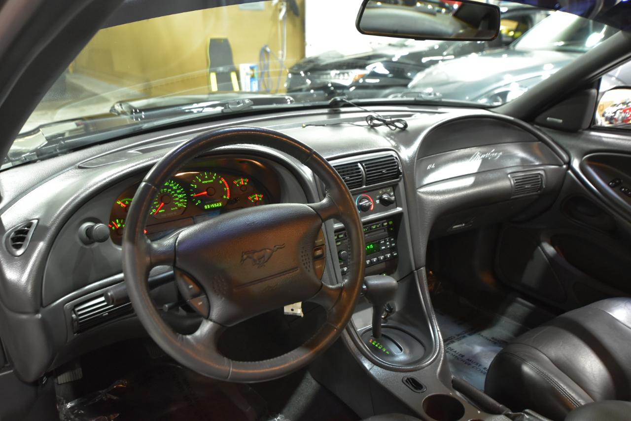 Ford Mustang 2dr Cpe GT Deluxe 2002
