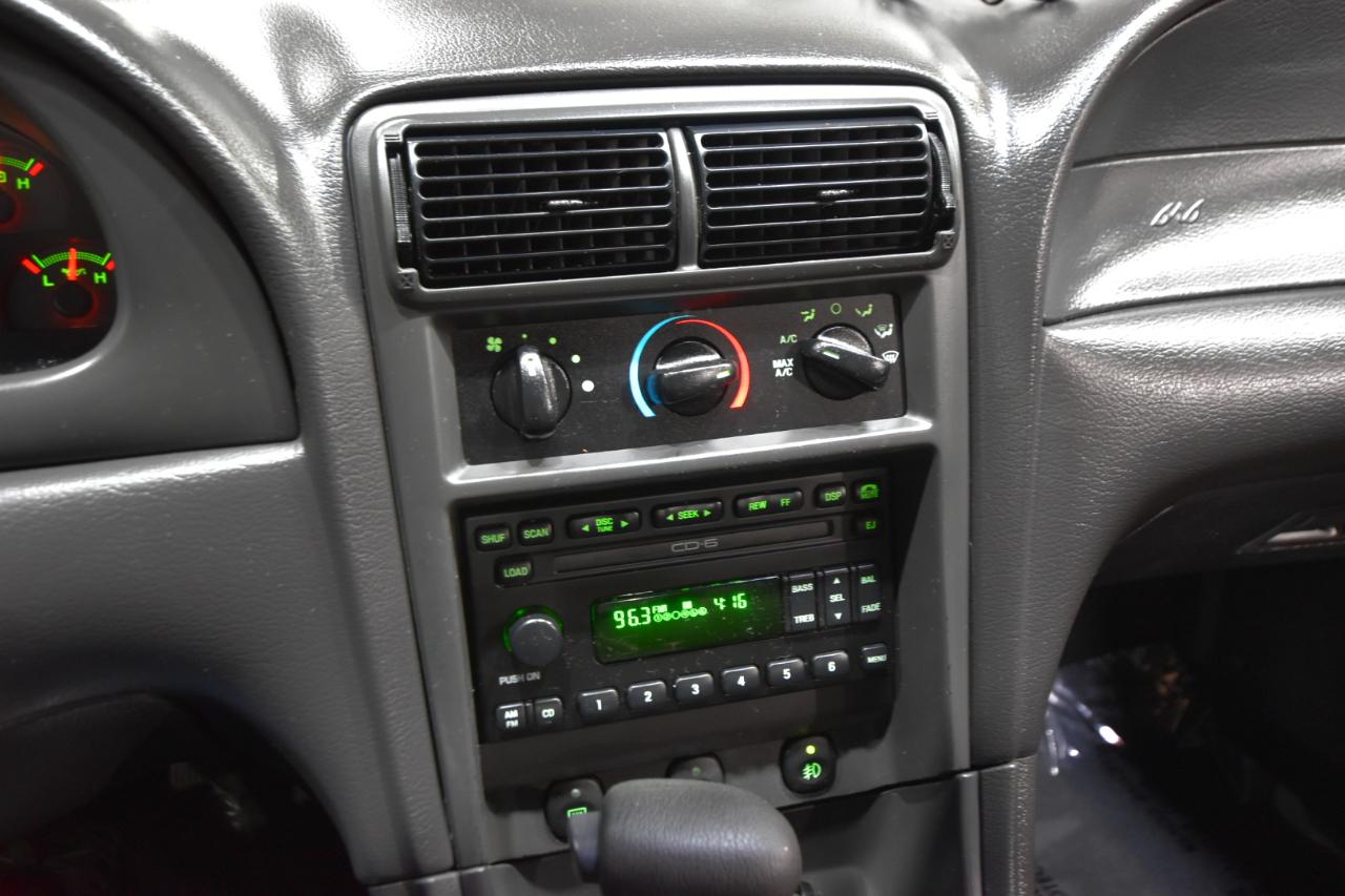 Ford Mustang 2dr Cpe GT Deluxe 2002
