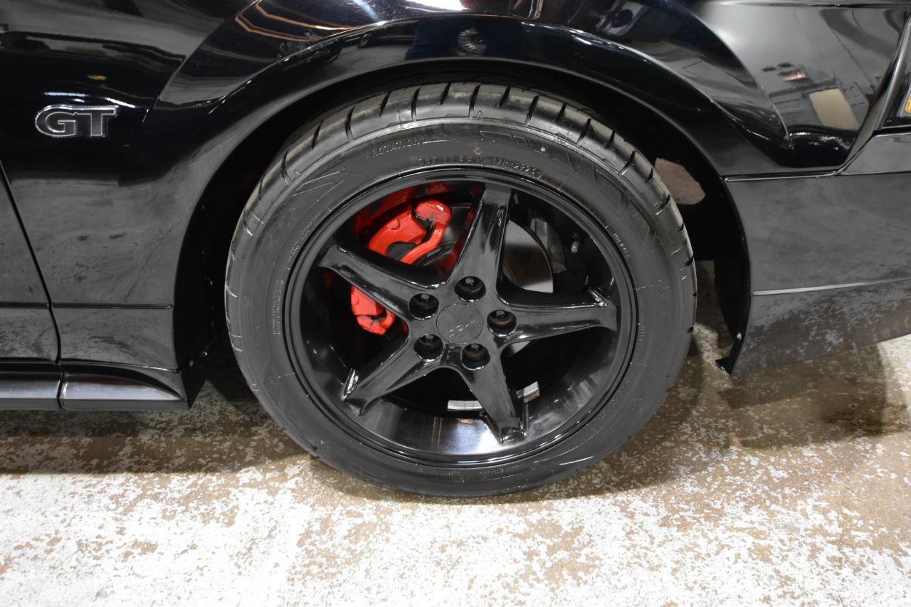 Ford Mustang 2dr Cpe GT Deluxe 2002