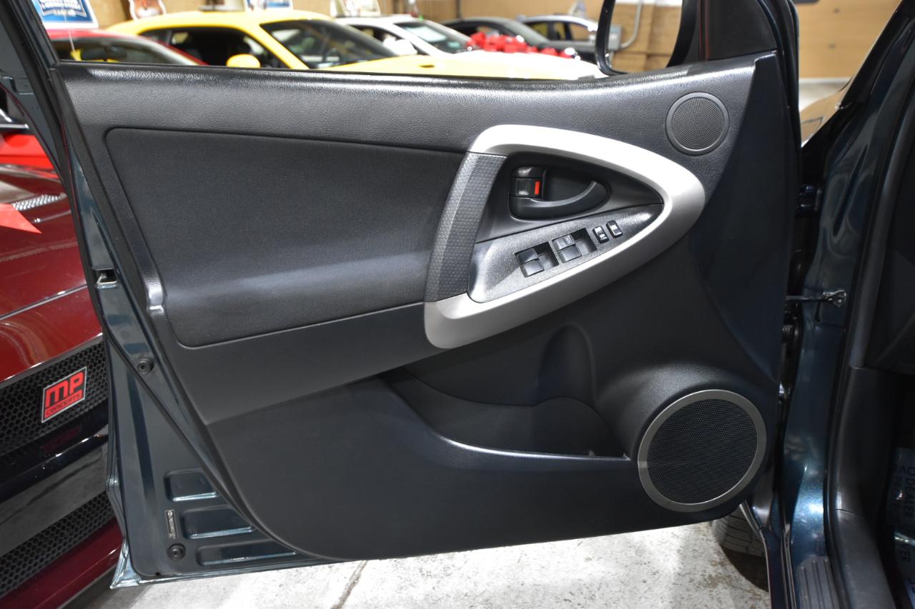 Toyota RAV4 4WD 4dr 4-cyl 4-Spd AT Sport (Natl) 2008