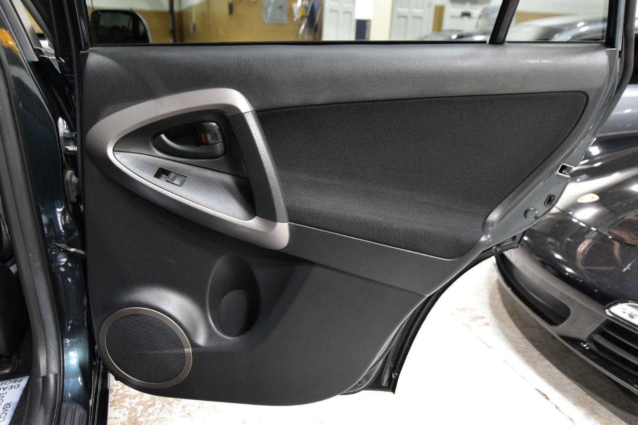 Toyota RAV4 4WD 4dr 4-cyl 4-Spd AT Sport (Natl) 2008