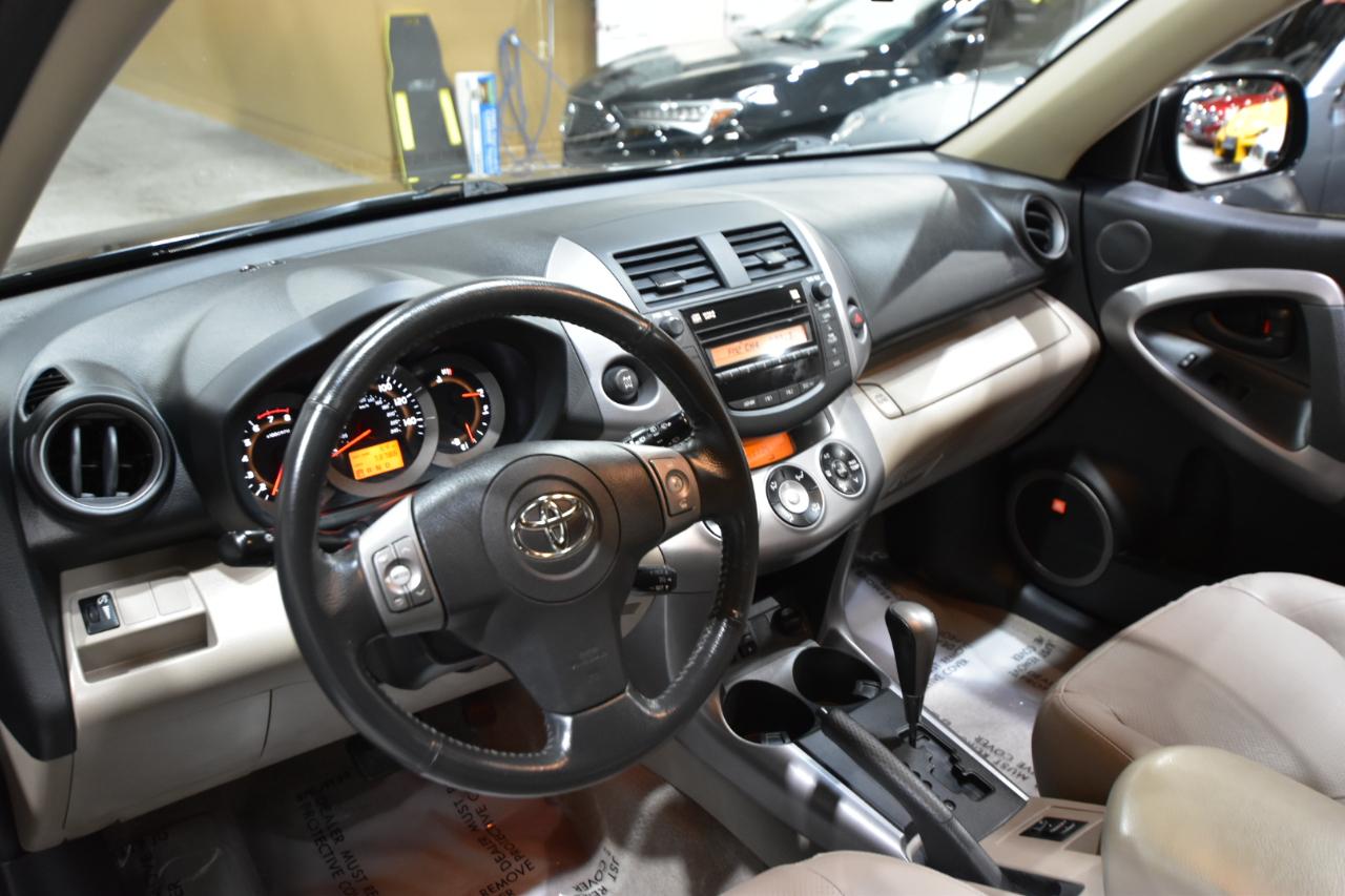 Toyota RAV4 4WD 4dr V6 5-Spd AT Ltd (Natl) 2008