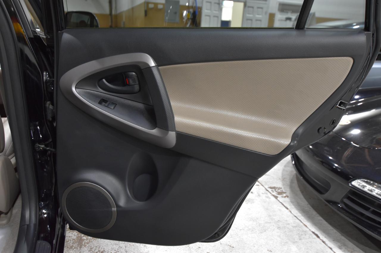 Toyota RAV4 4WD 4dr V6 5-Spd AT Ltd (Natl) 2008