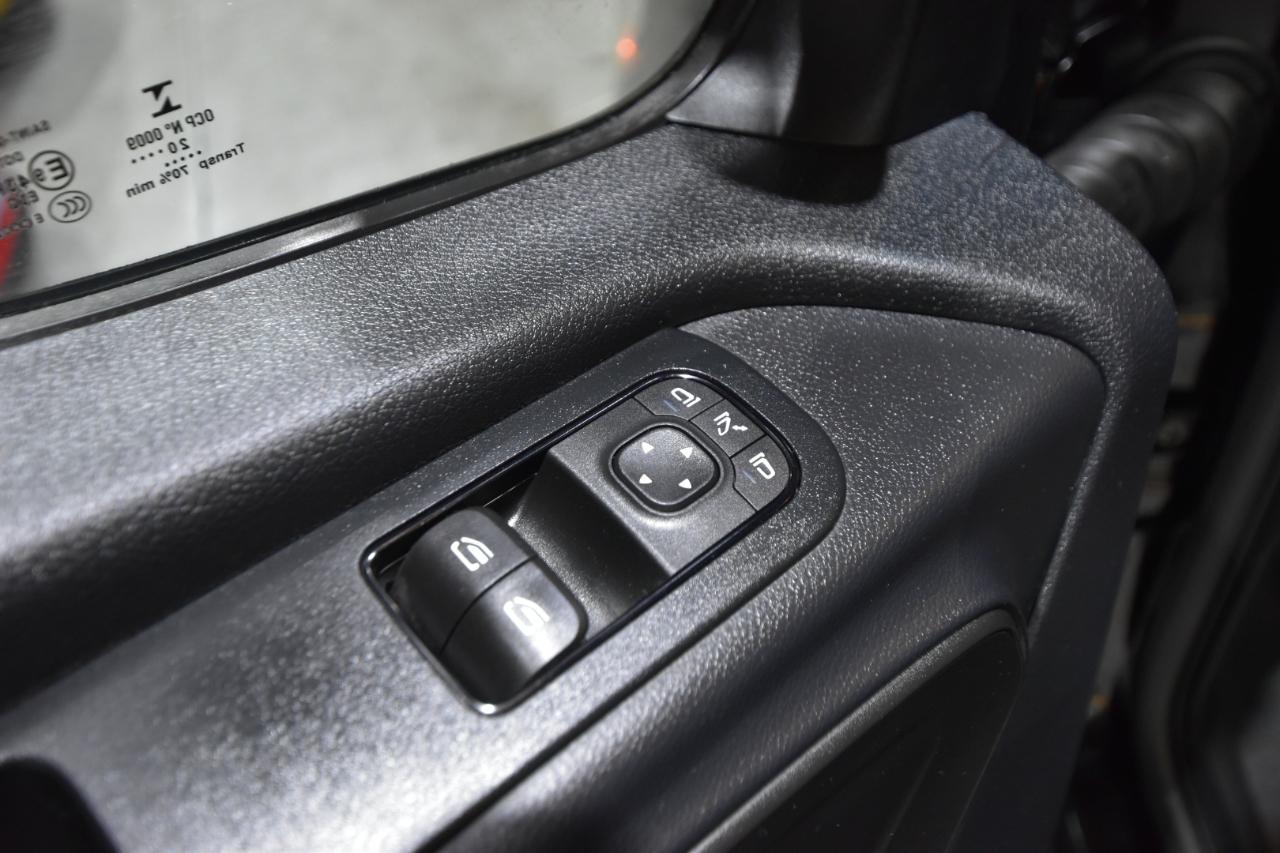Mercedes-Benz Sprinter Passenger Van 2500 High Roof V6 170" RWD 2020