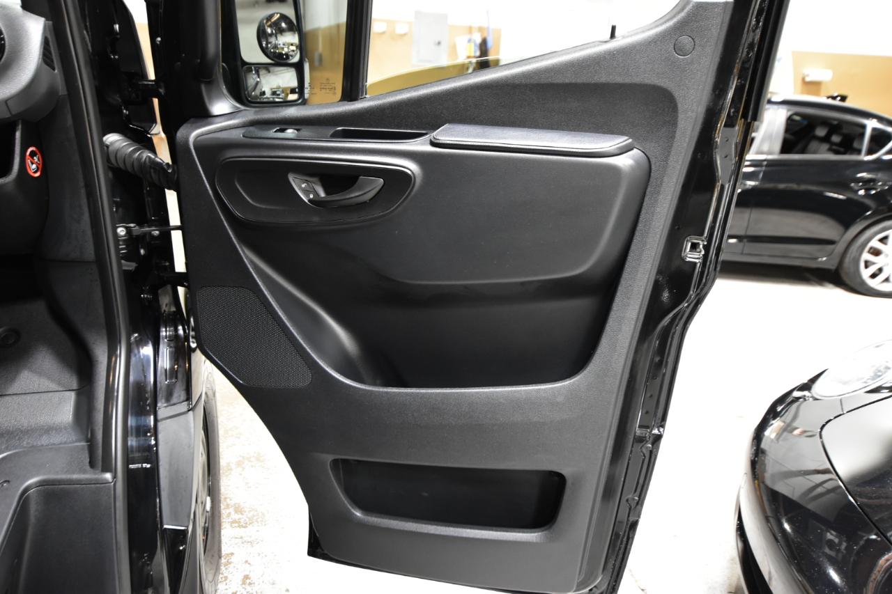 Mercedes-Benz Sprinter Passenger Van 2500 High Roof V6 170" RWD 2020