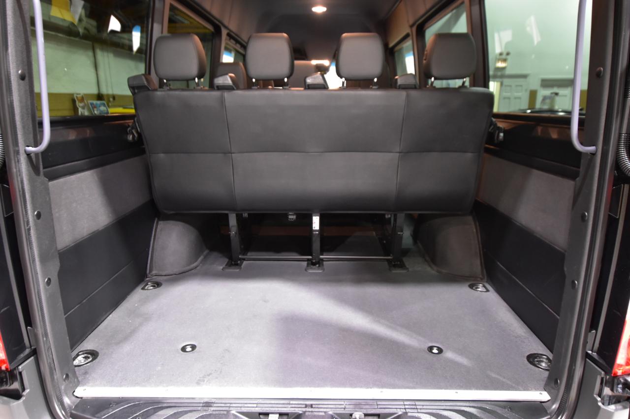 Mercedes-Benz Sprinter Passenger Van 2500 High Roof V6 170" RWD 2020