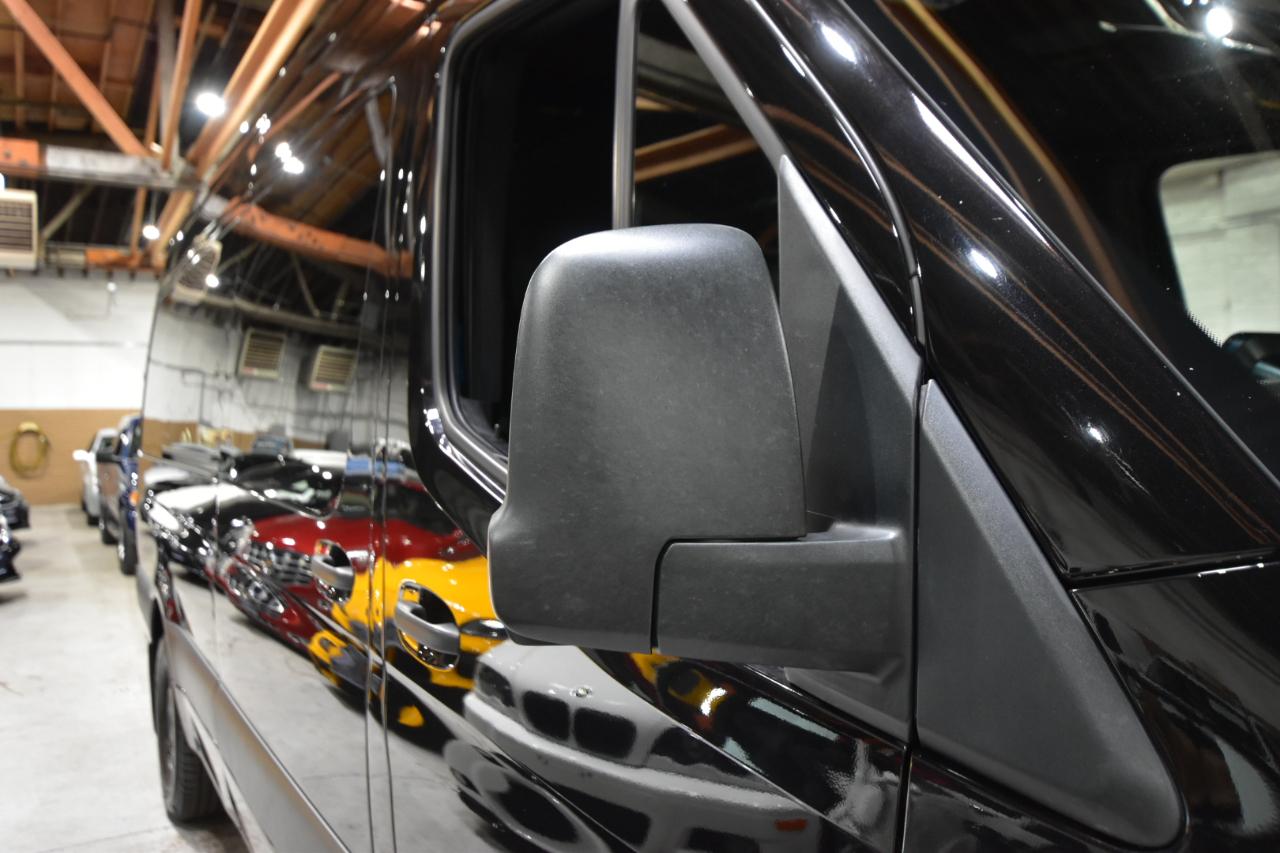 Mercedes-Benz Sprinter Passenger Van 2500 High Roof V6 170" RWD 2020
