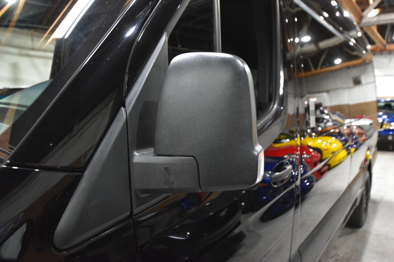 Mercedes-Benz Sprinter Passenger Van 2500 High Roof V6 170" RWD 2020