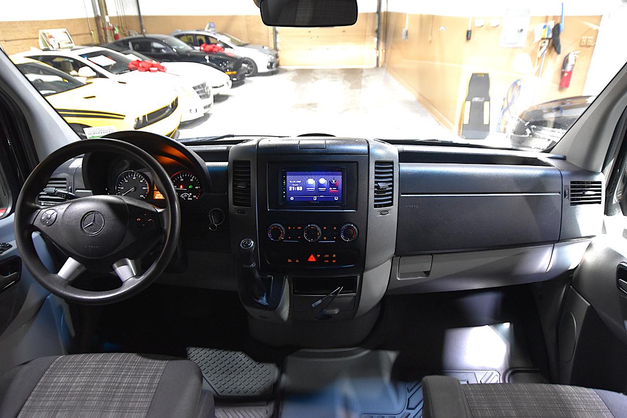 Mercedes-Benz Sprinter Cargo Vans RWD 3500 170" 2015
