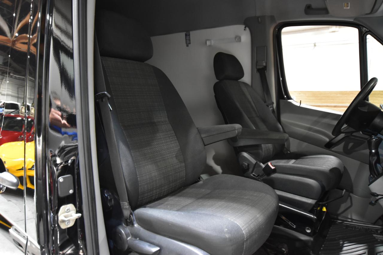 Mercedes-Benz Sprinter Cargo Vans RWD 3500 170" 2015
