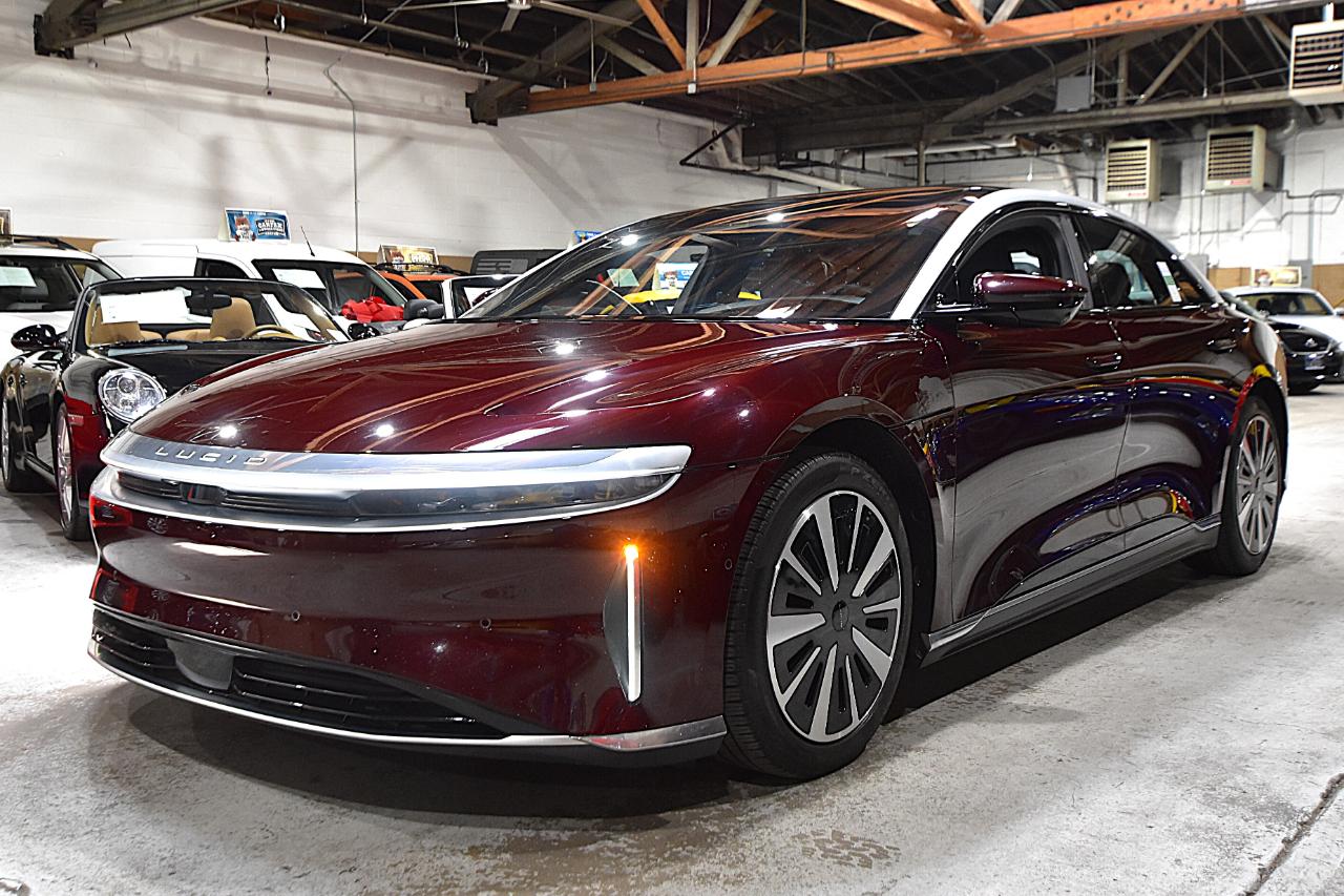 Lucid Air Touring AWD 2023