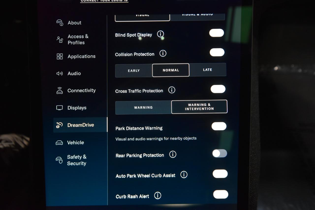 Lucid Air Touring AWD 2023