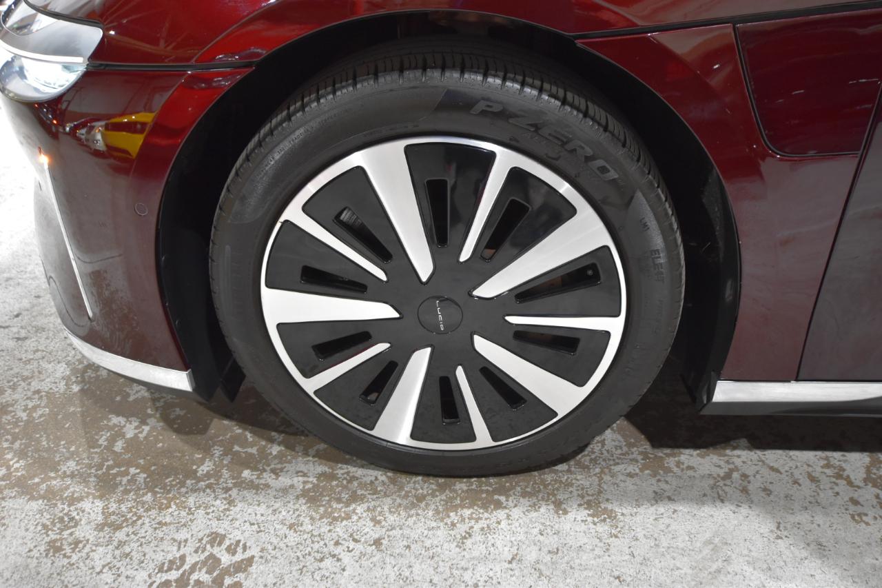Lucid Air Touring AWD 2023