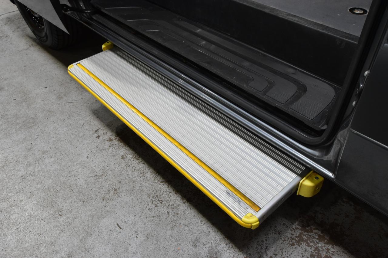 Mercedes-Benz Sprinter Van 2500 Standard Roof I4 Diesel HO 144" RWD 2023