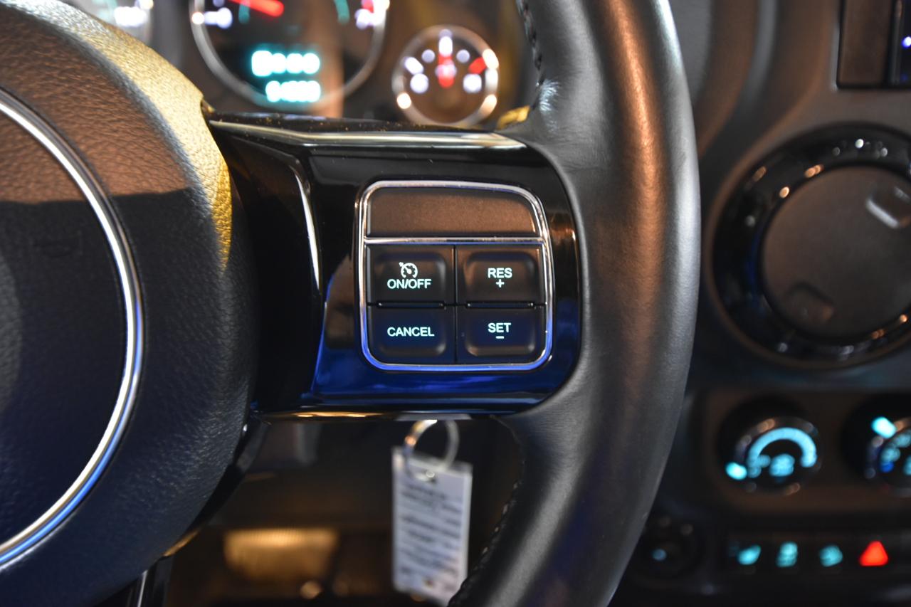 Jeep Wrangler Unlimited 4WD 4dr Altitude 2014