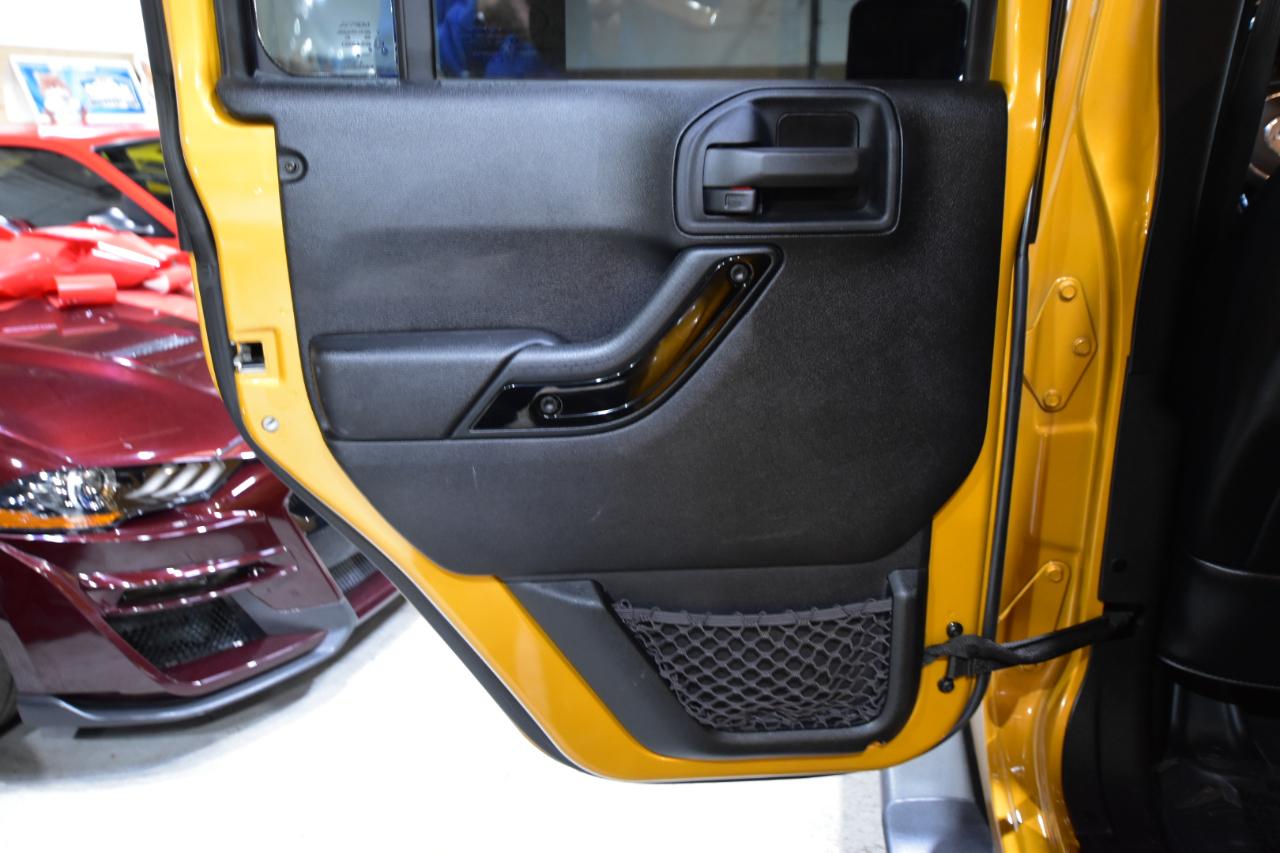Jeep Wrangler Unlimited 4WD 4dr Altitude 2014