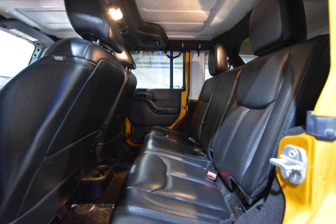 Jeep Wrangler Unlimited 4WD 4dr Altitude 2014
