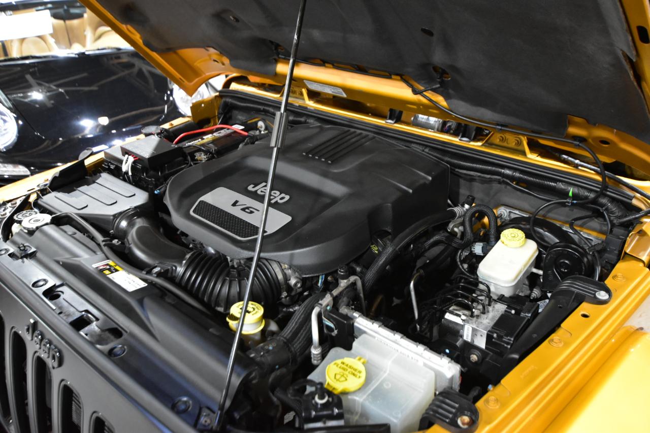 Jeep Wrangler Unlimited 4WD 4dr Altitude 2014