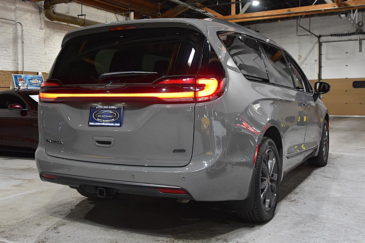 Chrysler Pacifica  2023