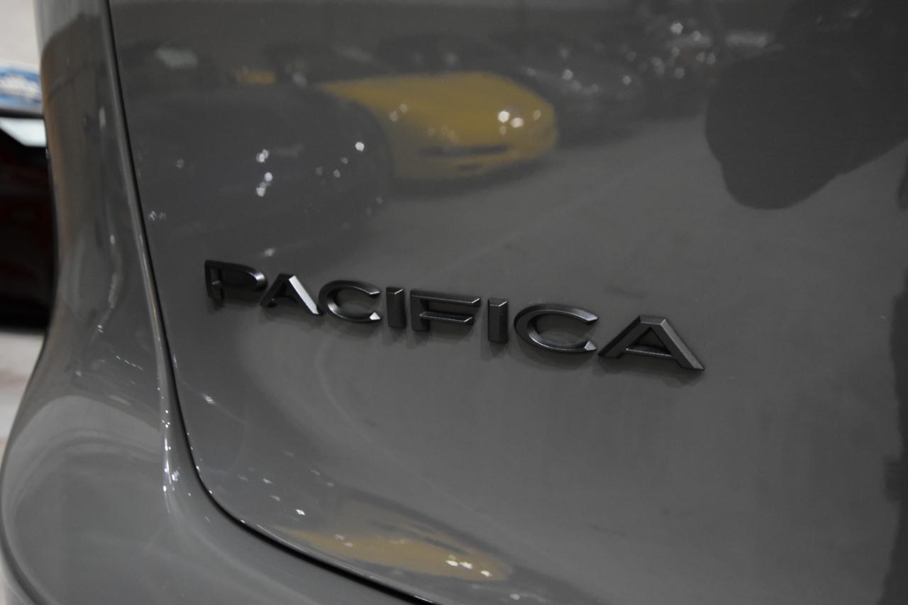 Chrysler Pacifica  2023